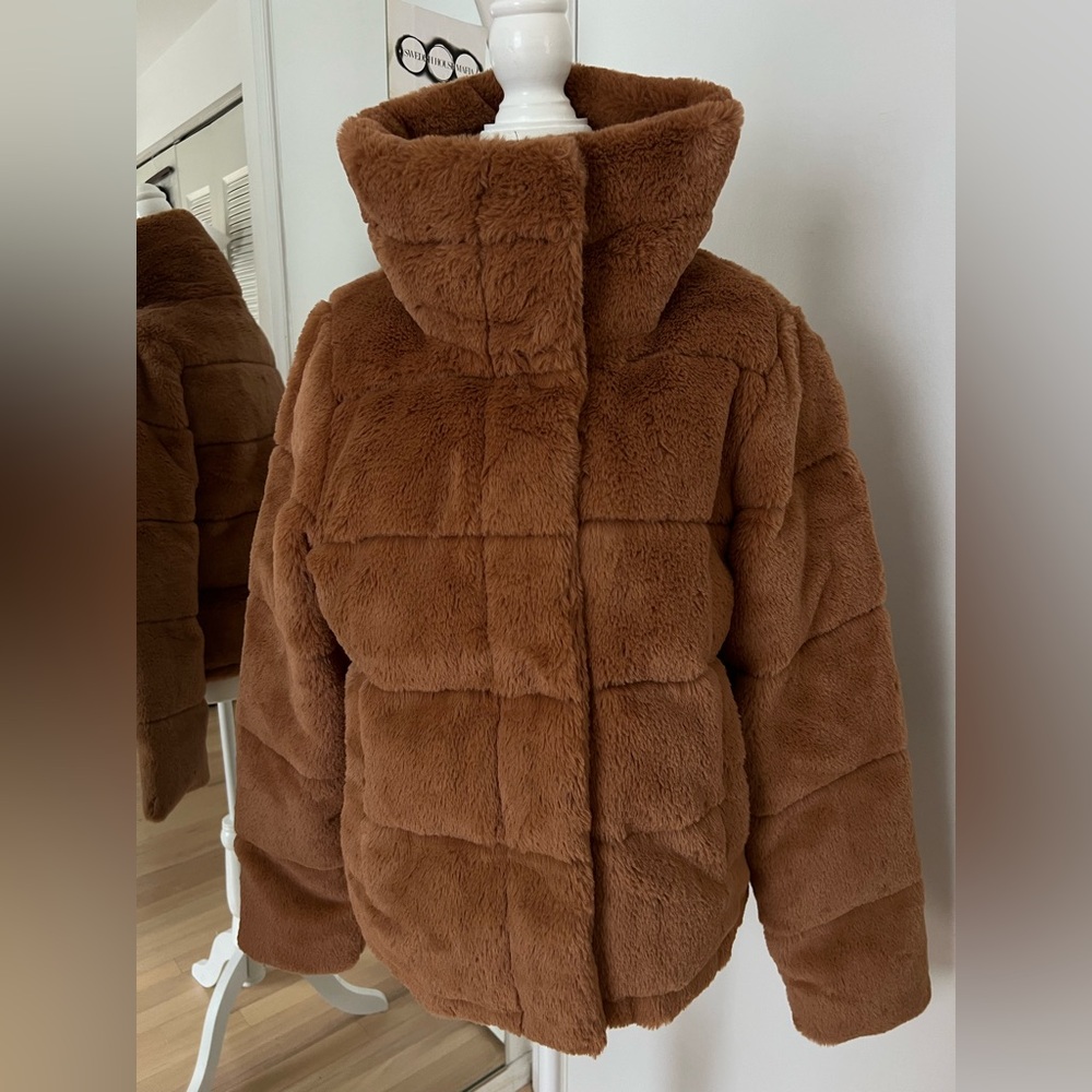 Abercrombie & Fitch Tan Faux Fur Jacket